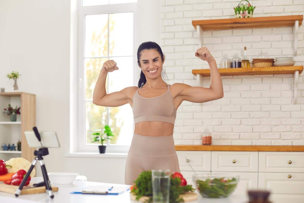 Tips to maintain your fitness while traveling