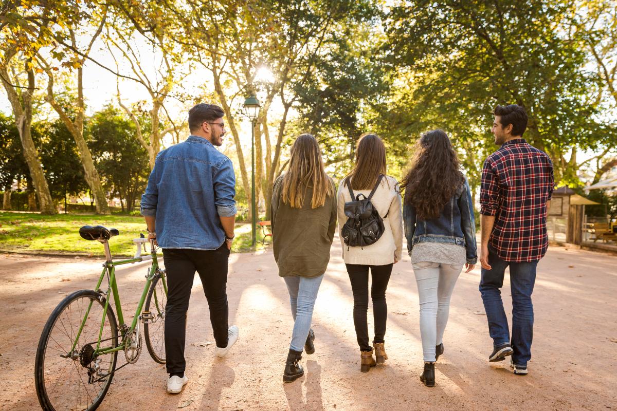 The Benefits of Starting a Walking Group for Corporate Fitness