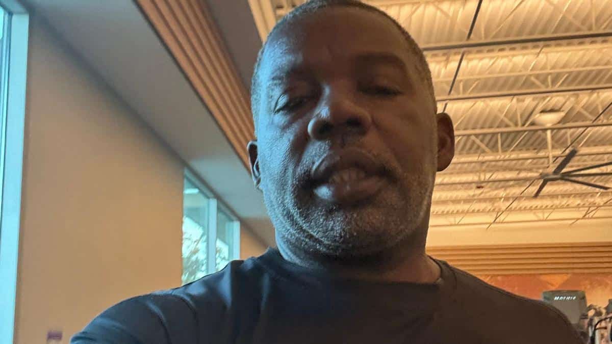 Day 35 of My Weight Loss Journey: Walking, Dieting, and Recovery