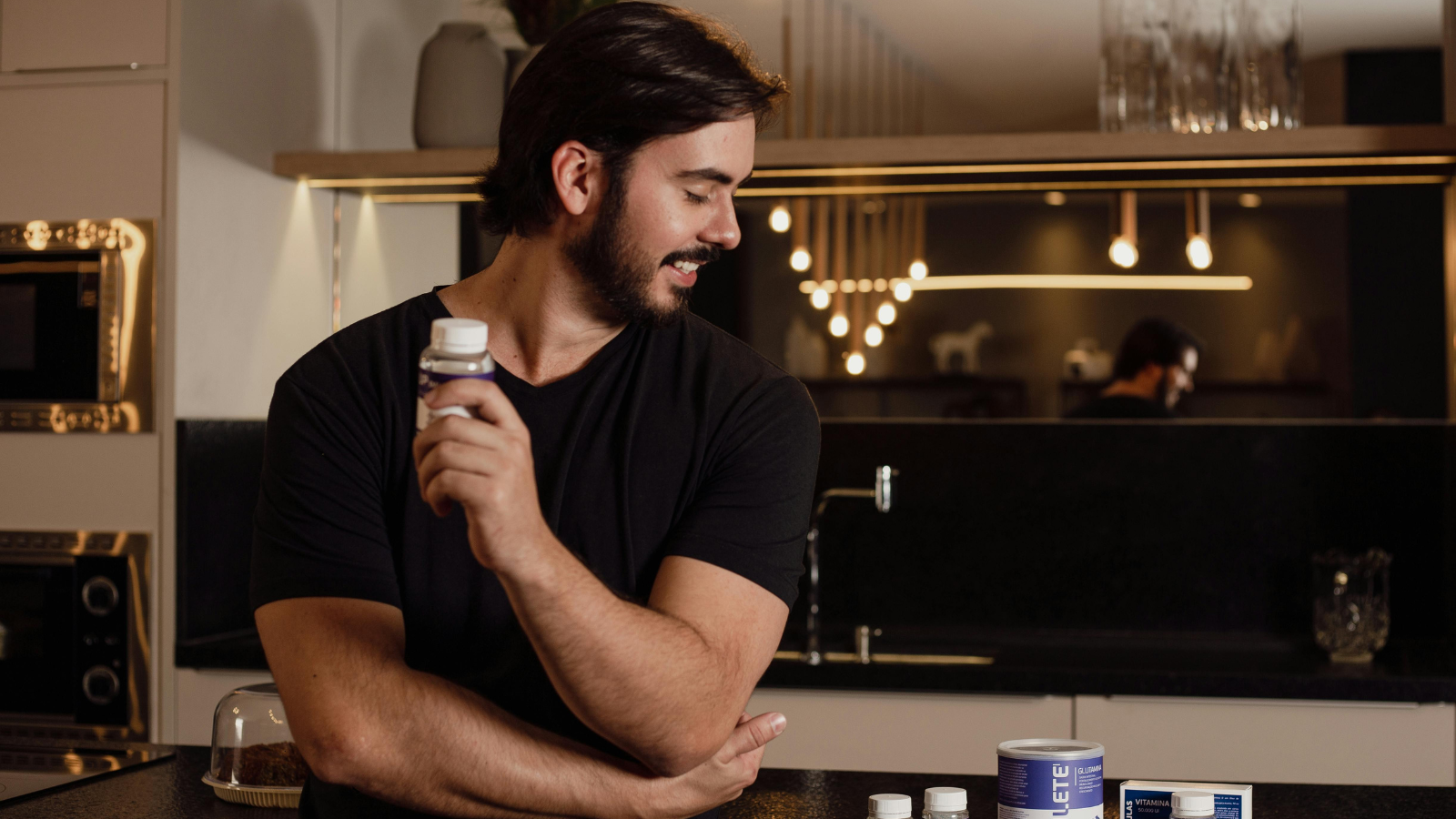 Best Time to Take Supplements for Muscle Growth, Fat Loss, and Digestion