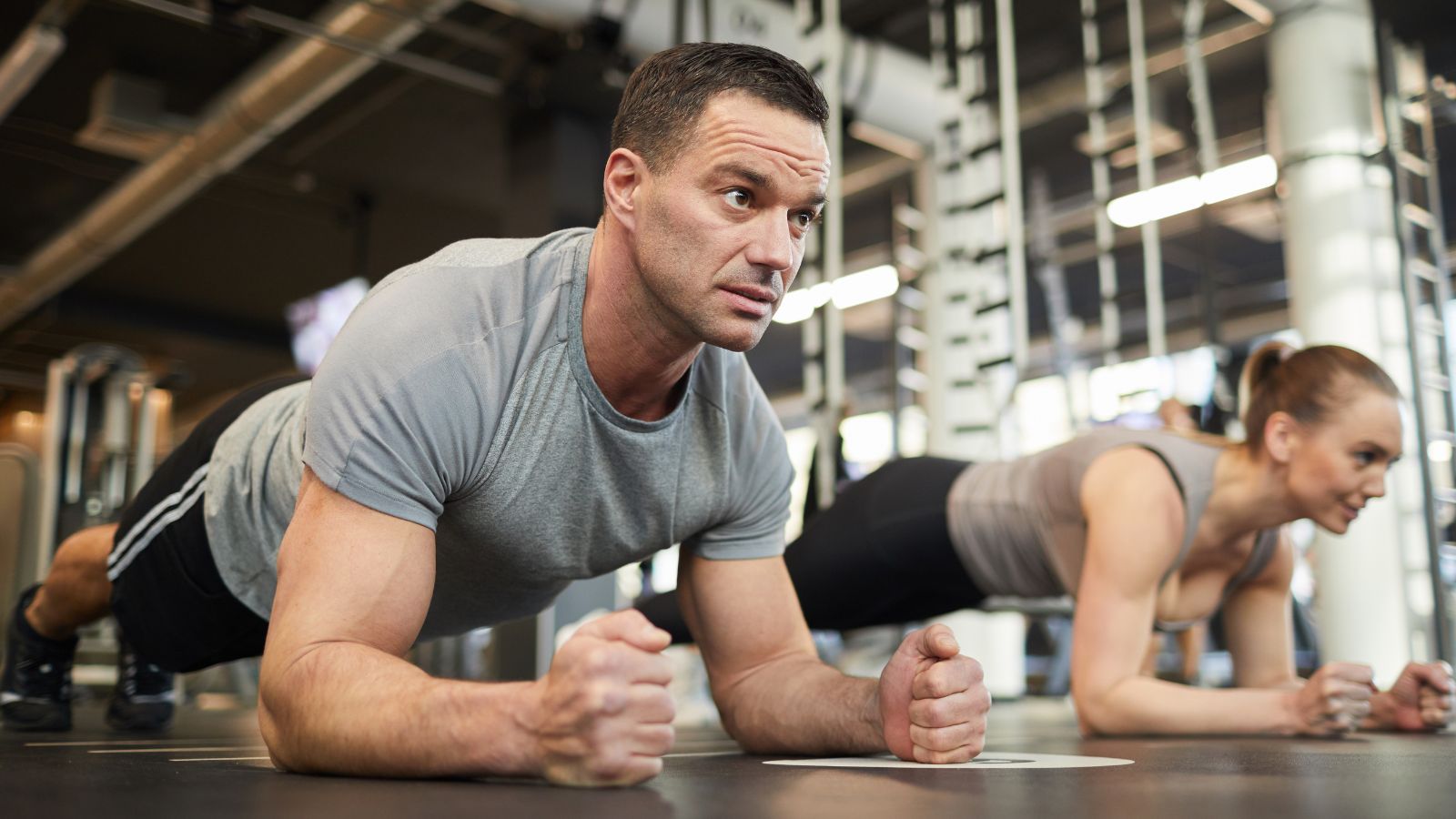Isometric Exercises for Full-Body Strength