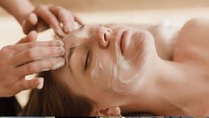 Collagen vs Retinol: What’s Better for Youthful Skin?
