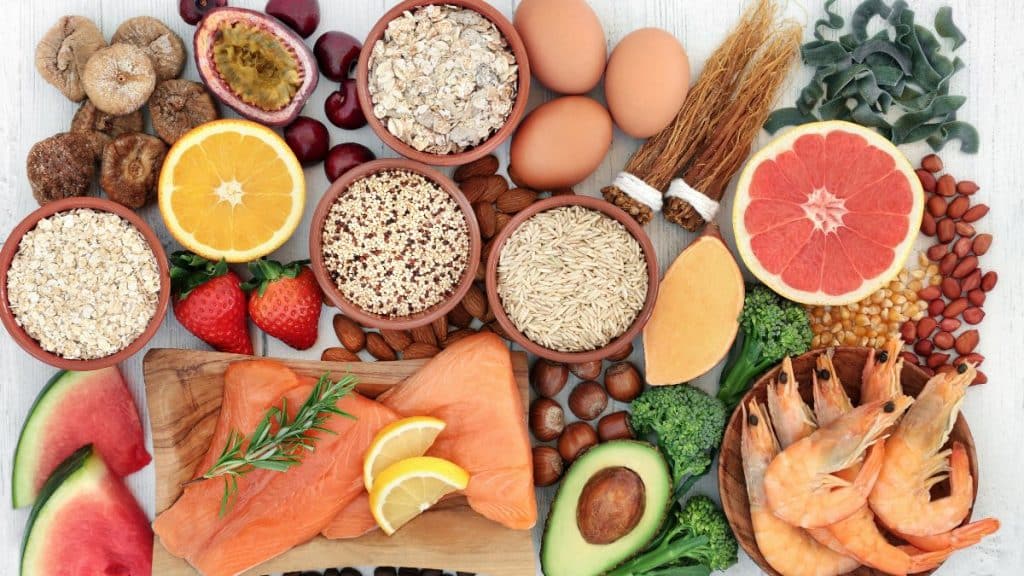 🥗 10 High-Calorie Clean Bulking Foods That Support Stable Energy