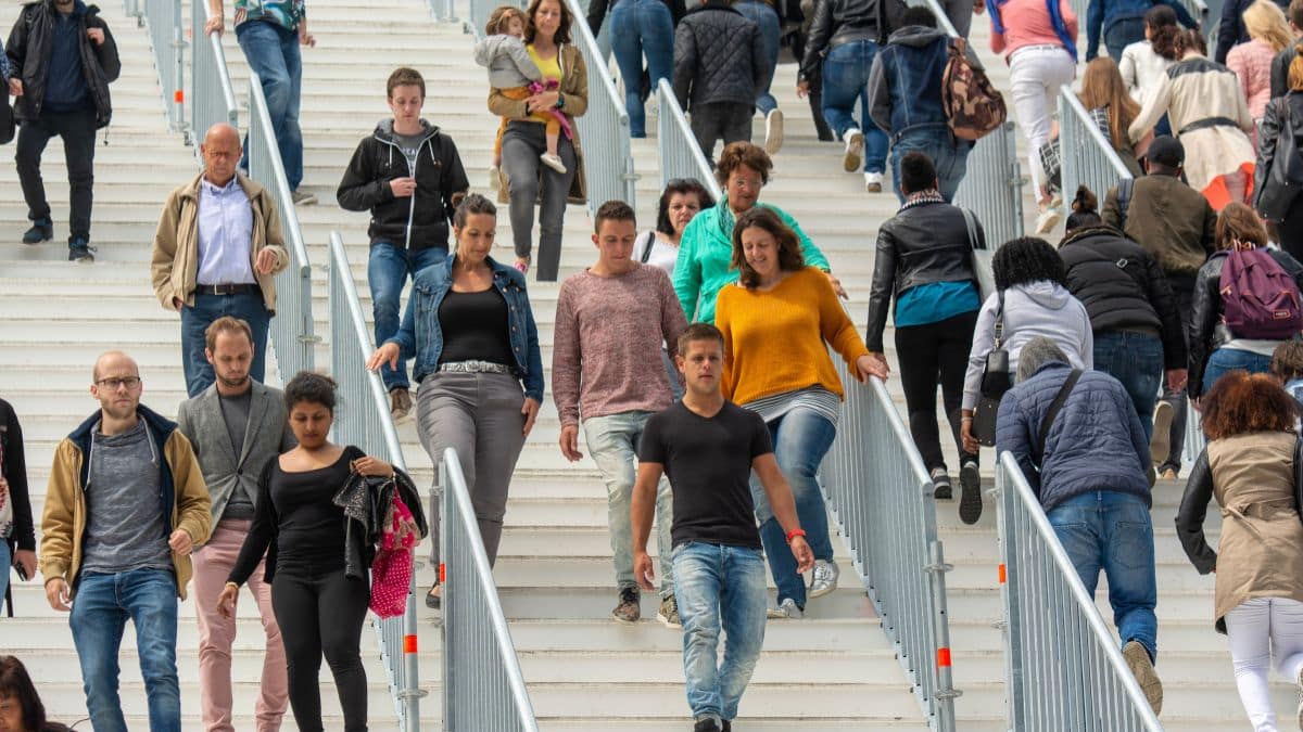 Why Walking Breaks Boost Your 9–5 Health